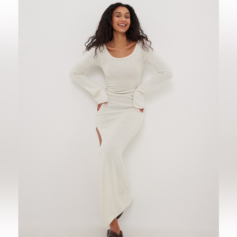 NAKD Knitted long sleeve slit maxi dress